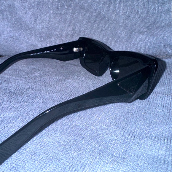 Prada PR 13ZS Cat Eye Sunglasses - Picture 4 of 7